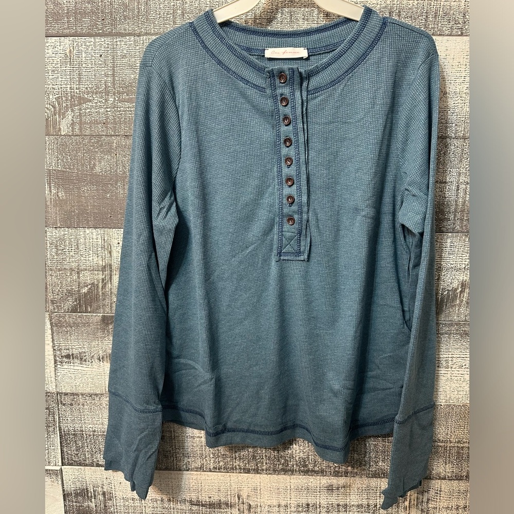 Henley Style Longsleeve